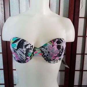 NWT Victoria Secret Swim suit top size 34B
